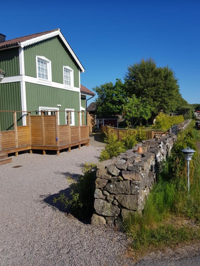 Vare 4 Vandrarhem Traslovslage 外观 照片